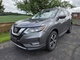 Used 2017 Nissan Rogue SL w/ SL Premium Package image 2