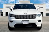 Used 2018 Jeep Grand Cherokee Altitude image 3