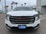 Used 2024 GMC Terrain SLT image 3