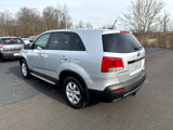 Used 2012 Kia Sorento LX w/ Third Row Pkg image 4