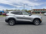 Used 2021 Kia Seltos EX image 4