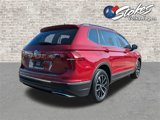 Used 2021 Volkswagen Tiguan SE image 4