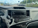 Used 2013 Toyota Sienna LE image 3