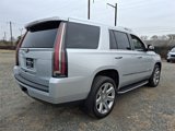 Used 2017 Cadillac Escalade Luxury image 2