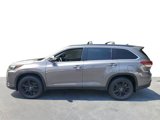 Used 2019 Toyota Highlander SE image 2