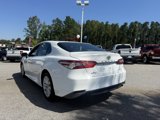 Used 2018 Toyota Camry LE image 3