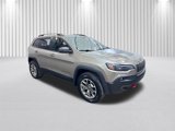 Used 2021 Jeep Cherokee Trailhawk image 2