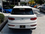 Used 2023 Bentley Bentayga image 4