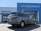 Used 2017 Toyota Sienna XLE Premium image 4
