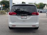 Used 2023 Chrysler Voyager LX image 4