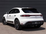 Certified 2023 Porsche Macan image 3