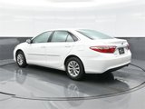 Used 2017 Toyota Camry LE image 5