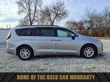 Used 2017 Chrysler Pacifica Touring Plus image 2