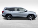 Used 2019 Honda Pilot Elite image 2