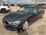Used 2016 BMW 750i xDrive image 3