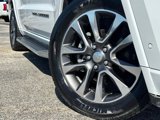 Used 2018 Jeep Grand Cherokee Overland image 2