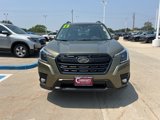 Used 2023 Subaru Forester Premium image 2
