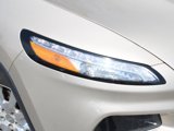 Used 2015 Jeep Cherokee Limited w/ Luxury Group image 2