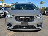 Used 2022 Chrysler Pacifica Touring-L image 5