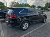 Used 2019 Kia Sorento L image 2