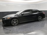 Used 2019 Toyota Camry SE image 4