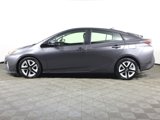 Used 2018 Toyota Prius Three Touring image 2