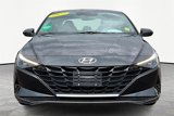 Used 2022 Hyundai Elantra SEL w/ Preferred Accessory Package image 3