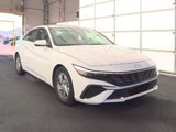 Used 2024 Hyundai Elantra SE image 2