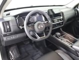 Used 2022 Nissan Pathfinder SL image 6
