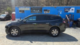 Used 2015 Chevrolet Traverse LT image 2