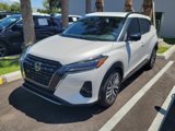 Used 2021 Nissan Kicks SR image 3