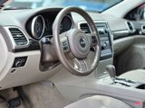 Used 2011 Jeep Grand Cherokee Laredo image 2