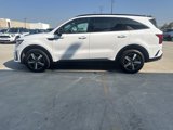 Used 2022 Kia Sorento S image 2