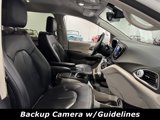 Used 2018 Chrysler Pacifica Touring-L w/ Tire & Wheel Group image 4