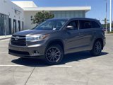 Used 2015 Toyota Highlander Limited image 2