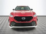 Certified 2022 Toyota Highlander XSE image 2