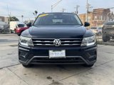 Used 2020 Volkswagen Tiguan SE image 2