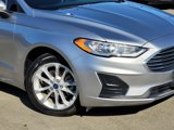 Used 2020 Ford Fusion SE image 3