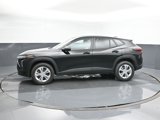 Used 2025 Chevrolet Trax LS image 2