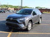 Used 2022 Toyota RAV4 LE image 2