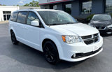 Used 2019 Dodge Grand Caravan SXT image 3