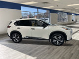 Used 2021 Nissan Rogue Platinum image 4