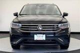Certified 2024 Volkswagen Tiguan SE image 3