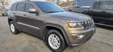 Used 2018 Jeep Grand Cherokee Laredo image 3