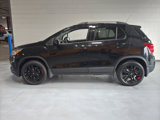 Used 2020 Chevrolet Trax LT w/ Redline Edition image 2