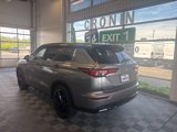 Used 2022 Mitsubishi Outlander SEL Black Edition image 4