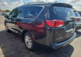 Used 2017 Chrysler Pacifica Touring w/ Tire & Wheel Group image 3