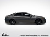 Used 2023 Toyota Camry SE image 2