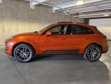 Certified 2022 Porsche Macan image 2