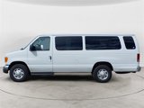 Used 2007 Ford E-350 and Econoline 350 XLT image 2